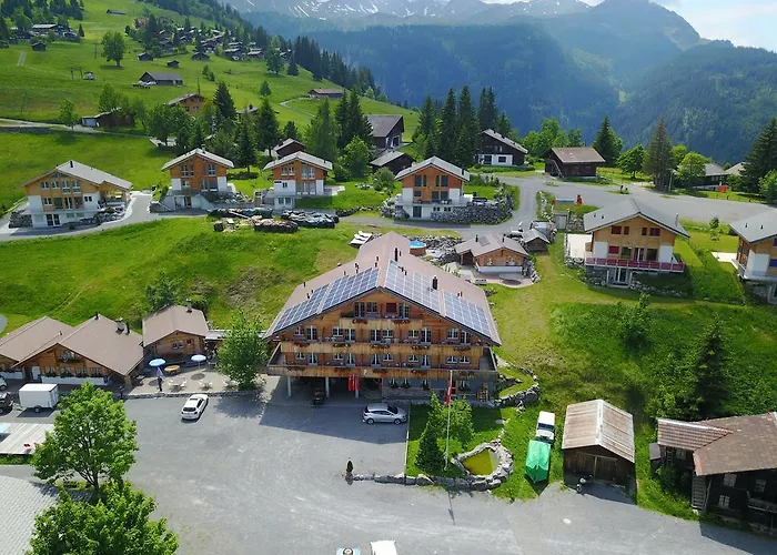 Chemihuttli בית הארחה